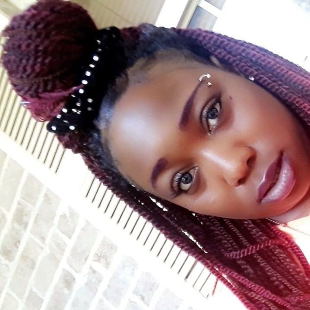 Meet your Posher, Layla'sfavee